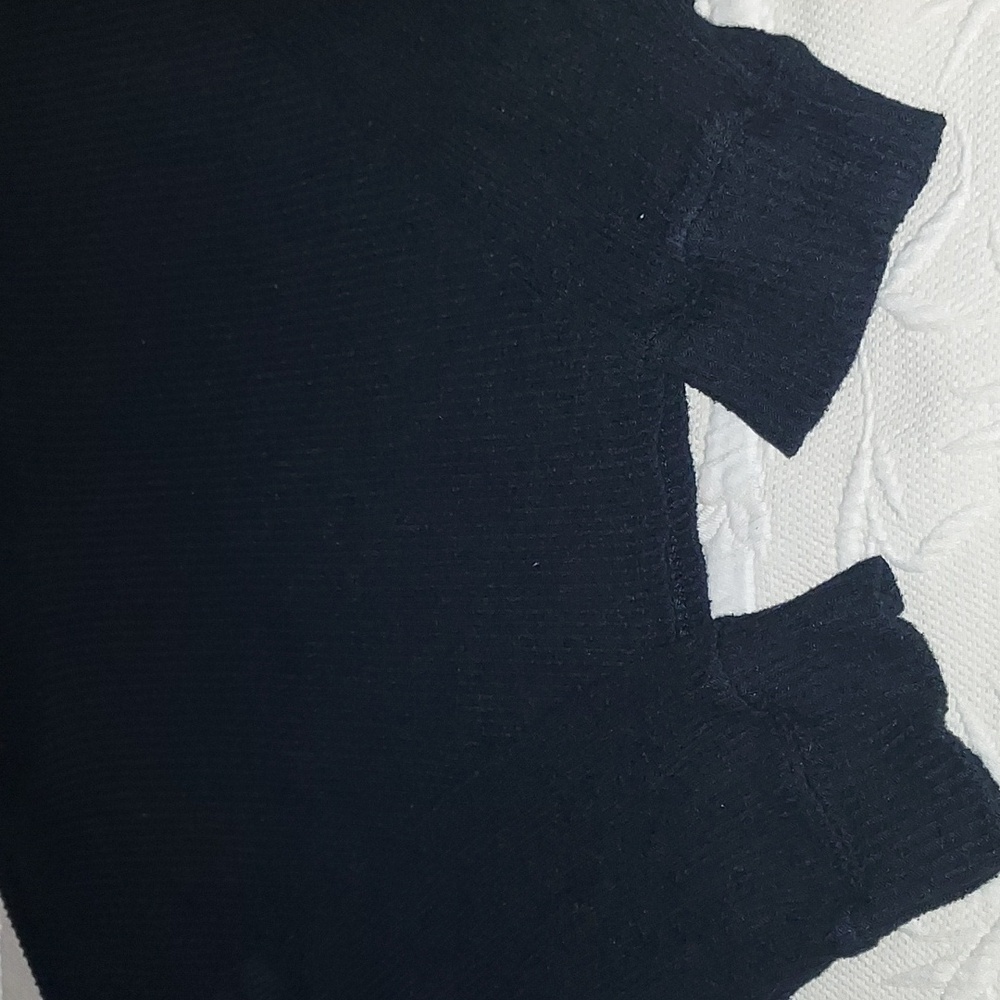 Outlaw Cropped Hoodie Top - Picture 5 of 10